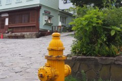 Hakodate - Bouche incendie jaune