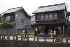 Sawara - Au bord du canal