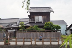 Sawara - Au bord du canal