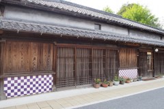 Sawara - Au bord du canal